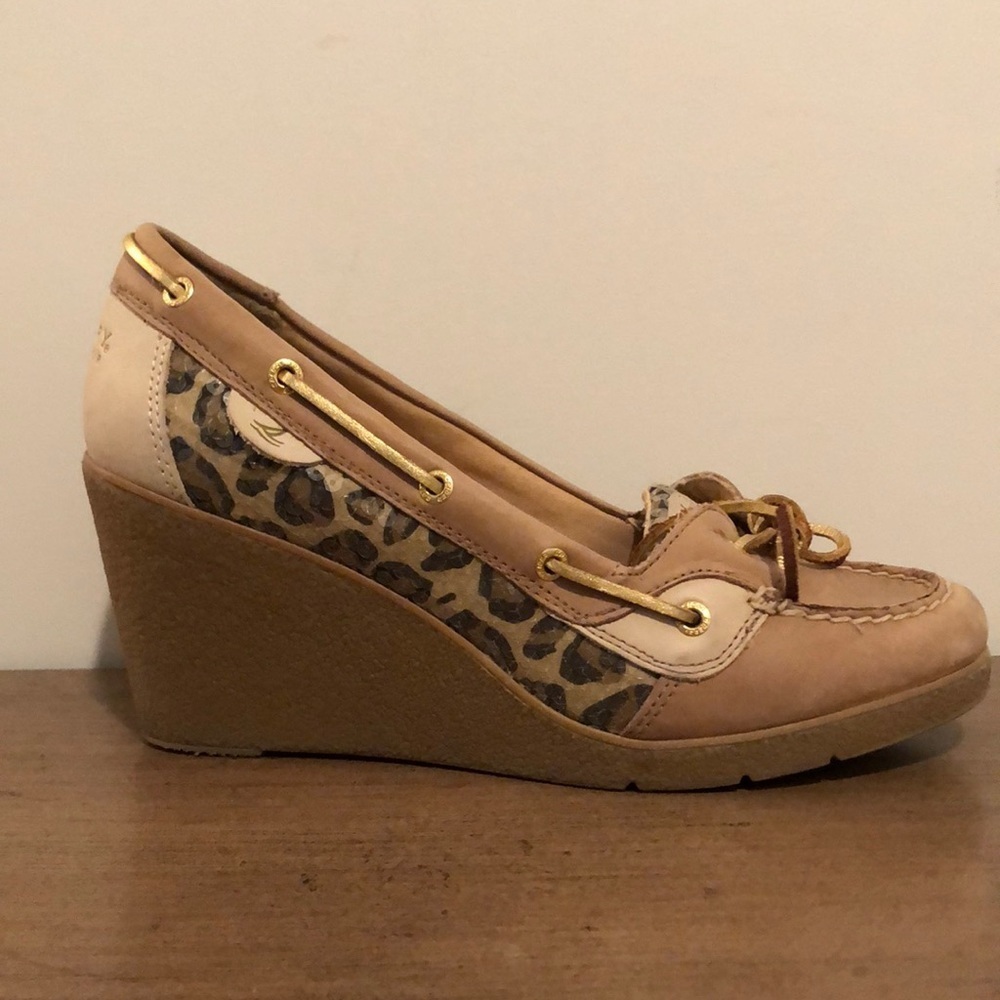 Sperry tan / leopard print / gold slip on wedge deck shoes.  EUC!